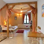 Via Ironia Hotel