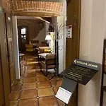 Via Ironia Hotel 3*