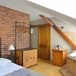 Hotel Via Ironia 3*