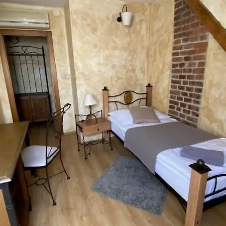 Via Ironia Hotel