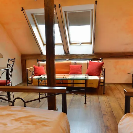 Hotell Via Ironia 3*