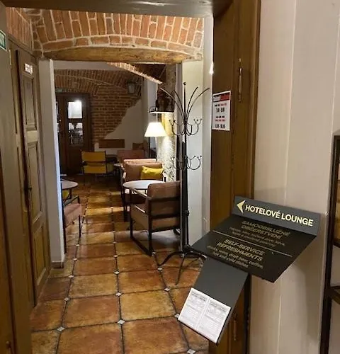 Via Ironia Hotell 3*