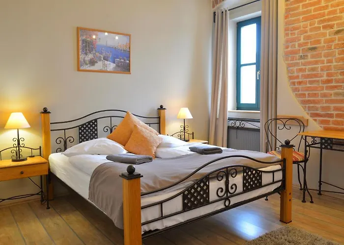 Hotell Via Ironia 3*