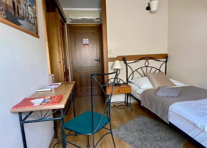 Hotel Via Ironia 3* Високе-Мито